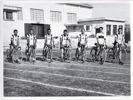 Equipe de ciclistas - 1946